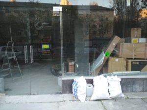 Грязное помещение после ремонта отмыть помещение после ремонта